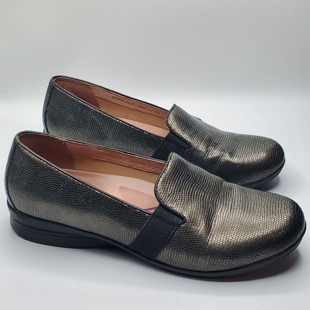 Dansko Addy metallic loafer shoes size  41 / 10.5-11